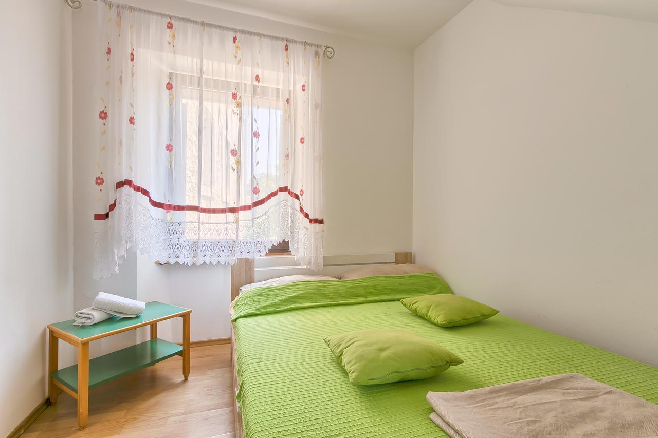 Hostel Pula Eksteriør billede