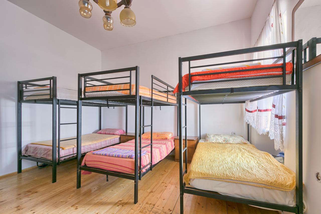 Hostel Pula Eksteriør billede