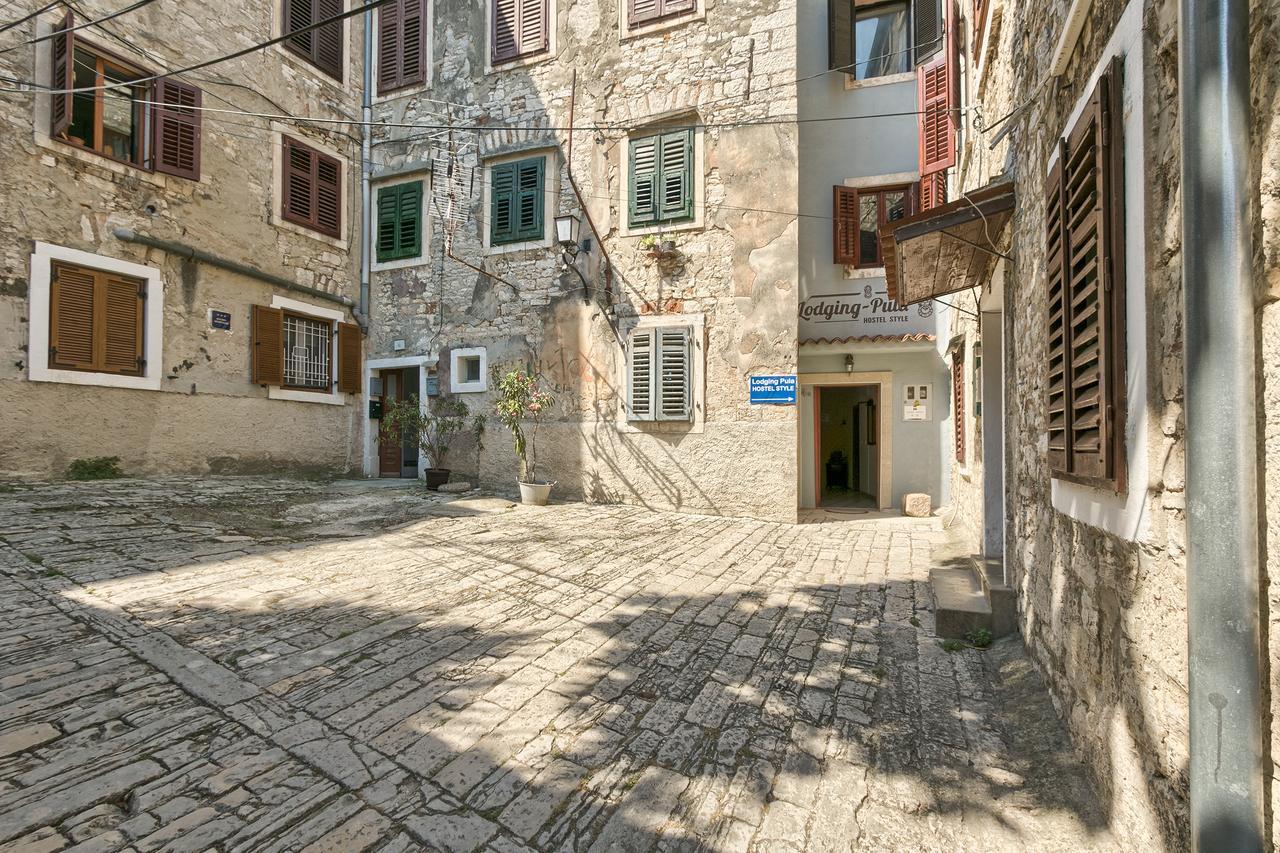 Hostel Pula Eksteriør billede
