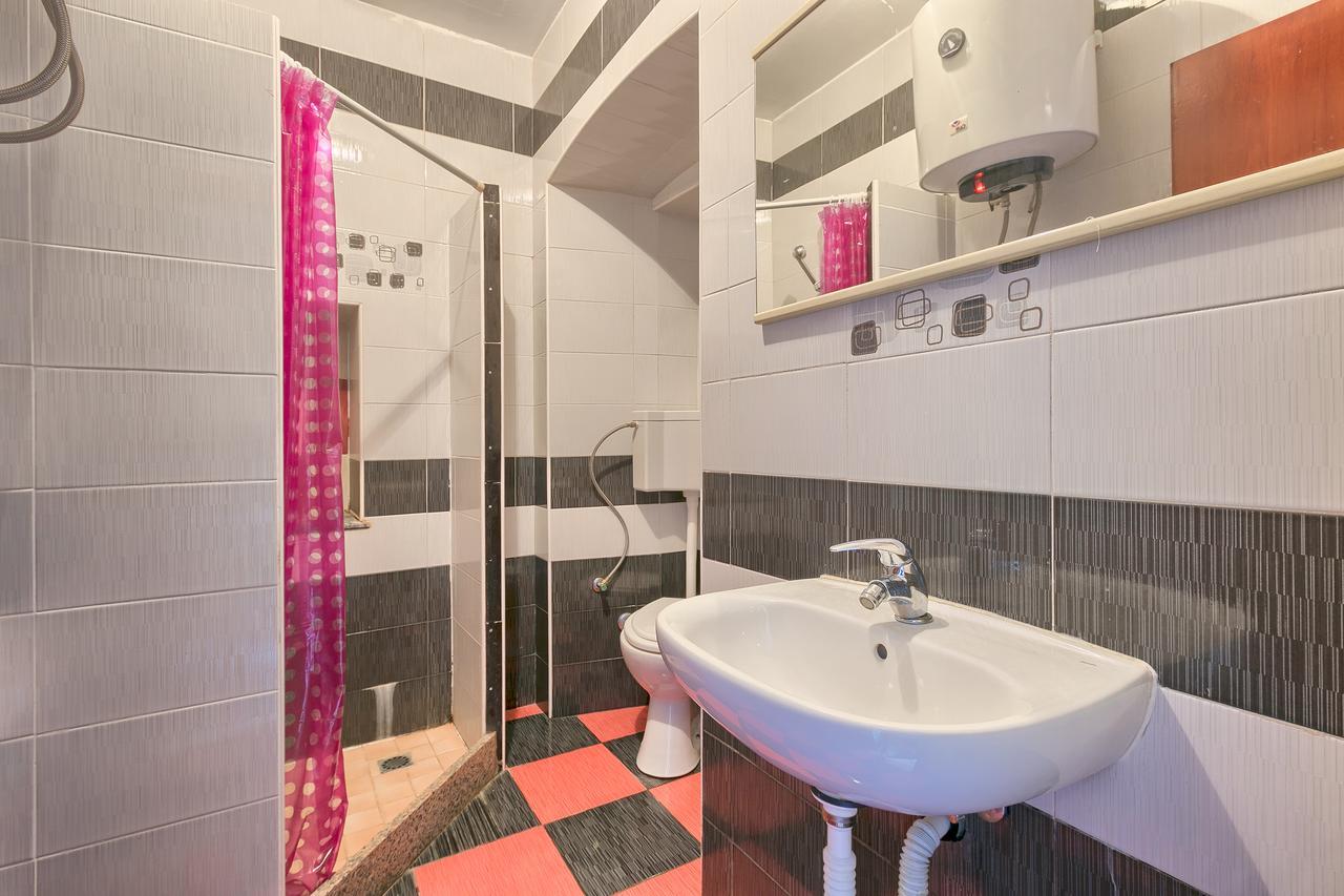 Hostel Pula Eksteriør billede