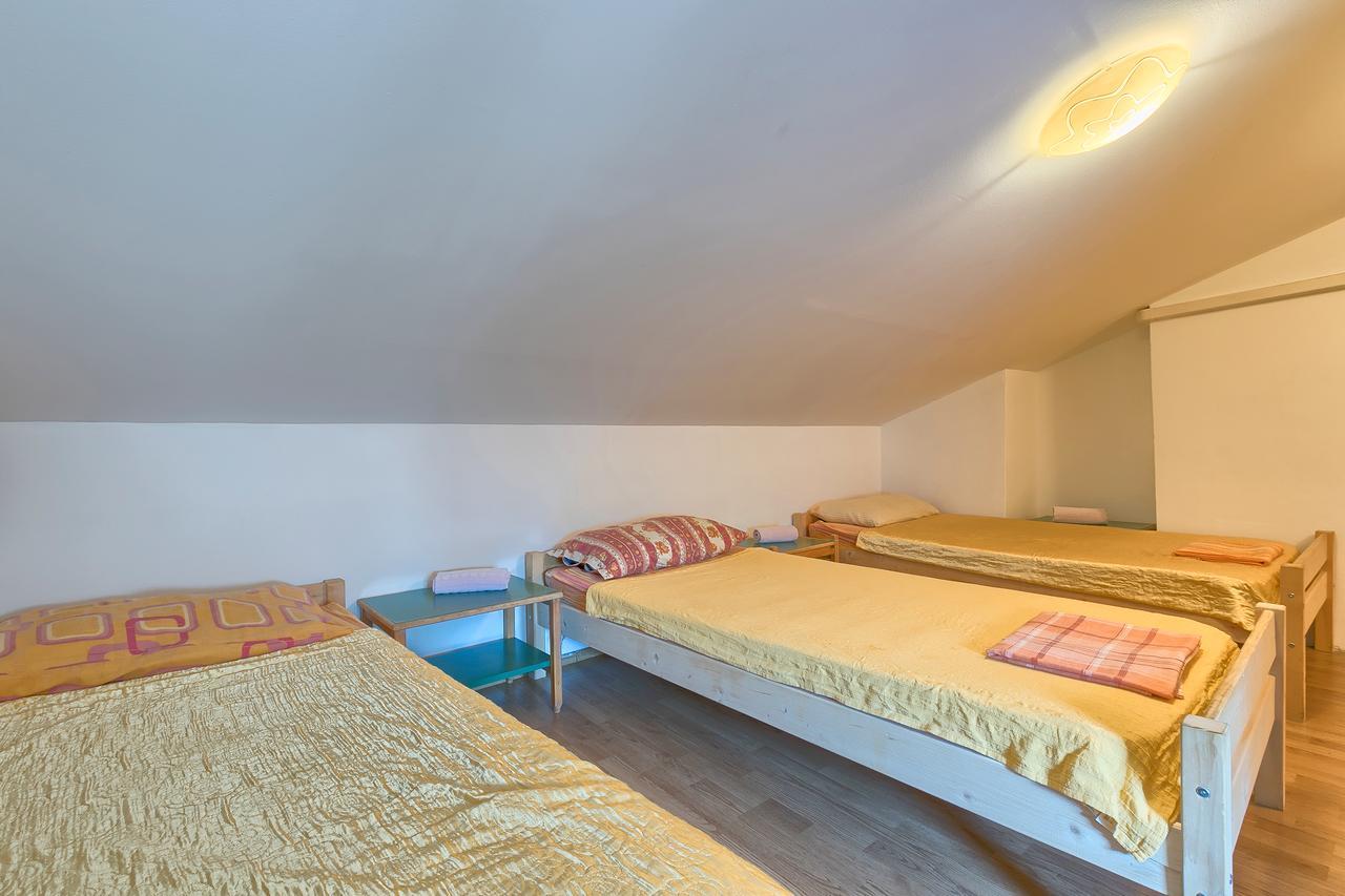 Hostel Pula Eksteriør billede